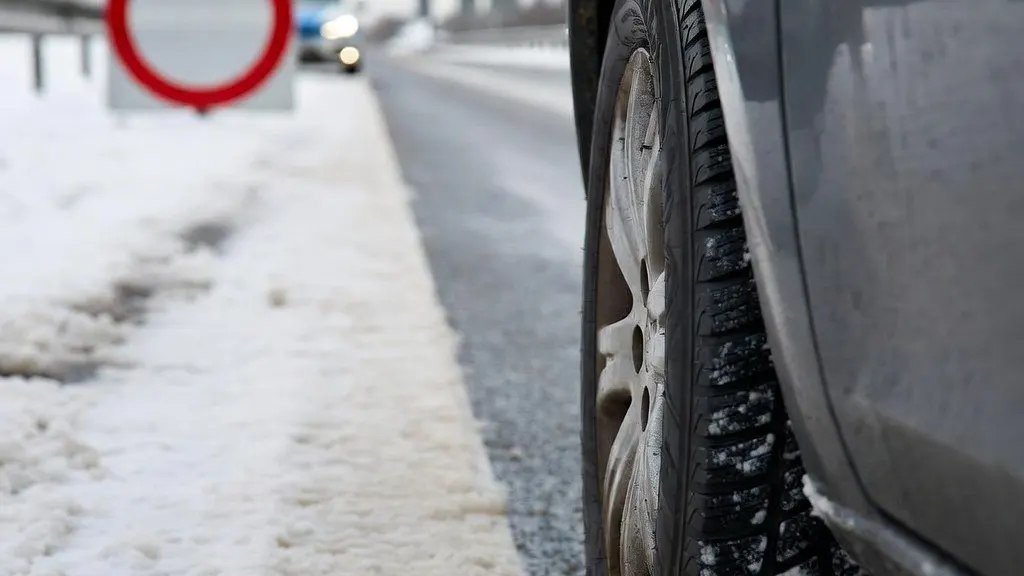 Obowiązek Opon Zimowych – Czy Są Naprawdę Obowiązkowe W Polsce?